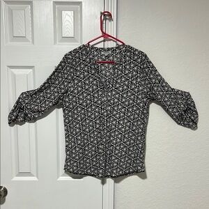 Black and White Geometric Women's Top